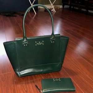 BEAUTIFUL Kate Spade Tote Handbag and Wallet Set.